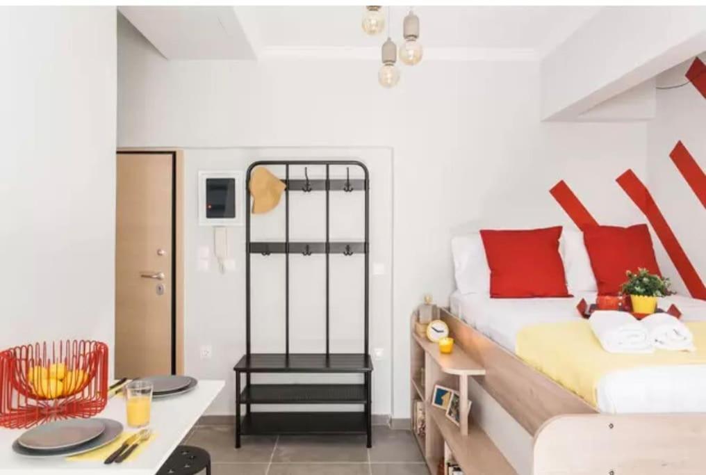 Colorful Apartment In Афіни Екстер'єр фото